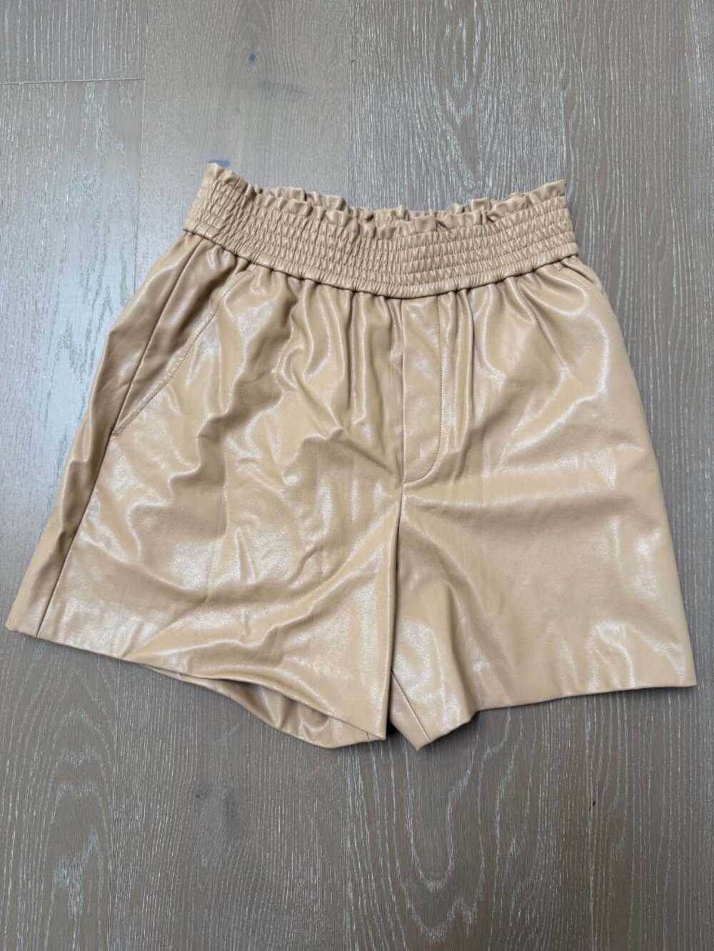 A.L.C. Bondi Pleated Faux Leather Shorts in Beige - S